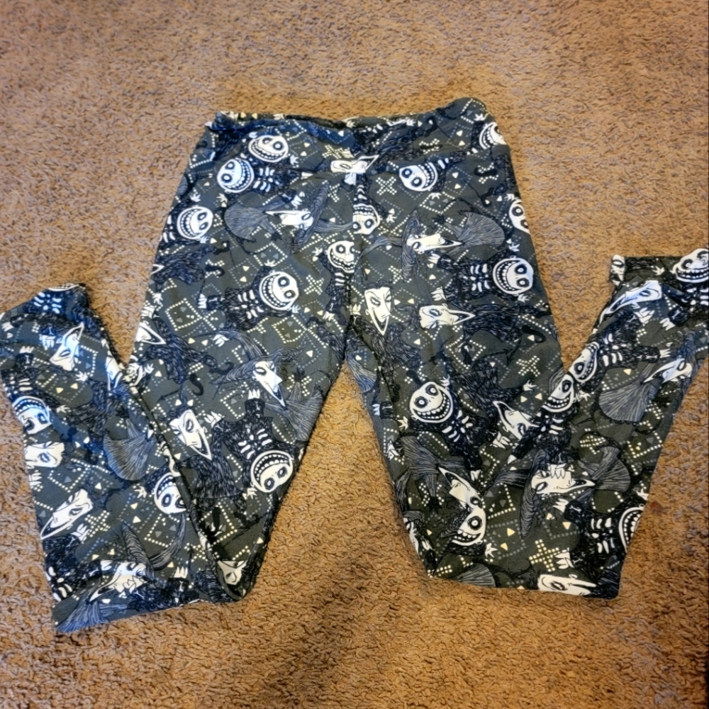 LuLaRoe Nightmare Before Christmas leggings OS
